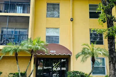480 NW 20th Street #3020 1