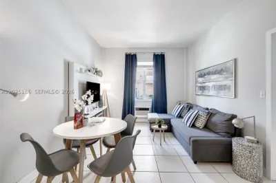 3030 Collins Ave #1G 1