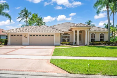 104 Cypress Crescent 1