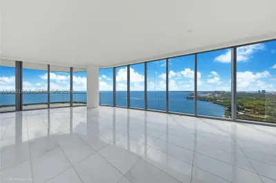 175 SE 25 RD #3002 1