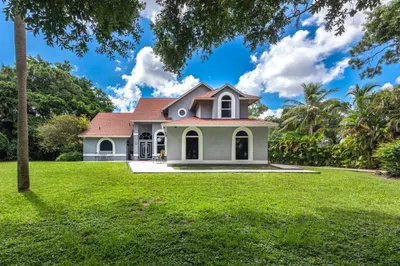 474 Westwood Circle W 1