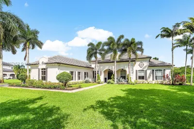 12525 SW 15th Mnr 1