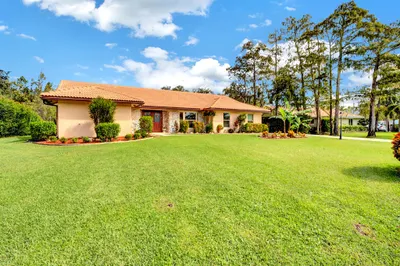 9437 Bent Pine Circle W 1