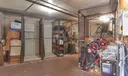 1090 Guildford E Photo