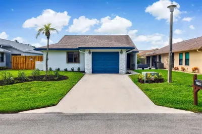 2390 NW 15th Street Nw 1