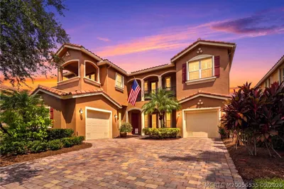 5541 SW Bellflower Court 1