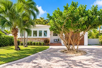 421 N Ocean Breeze 1
