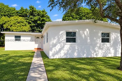 3001 SW 23rd Ter 1