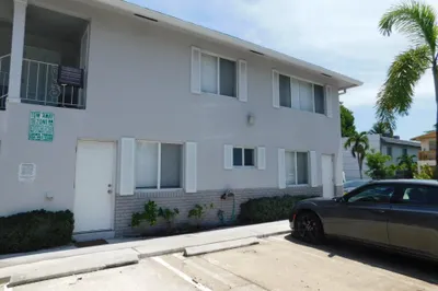 825 NE 6th Street #2 1