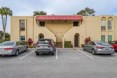 835 18th Street #702 1