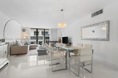 9801 Collins Ave #20V 1