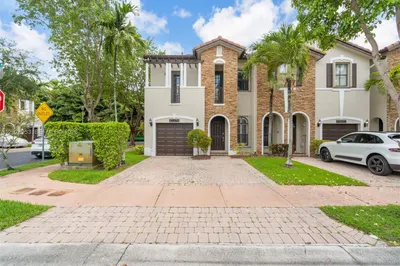 10276 NW 30th Ter 1
