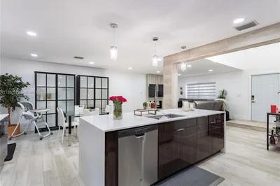 11 NW 110th Ave 1