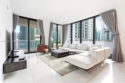 1010 Brickell Ave #1405 1