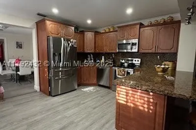 650 W 23rd St 1