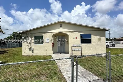 912 NW 9th Ave #8 1