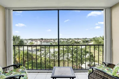5951 WELLESLEY PARK Drive #405 1