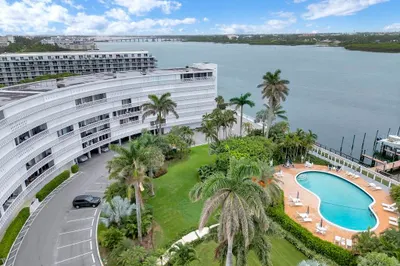 2505 S Ocean 3090 Boulevard #309 1