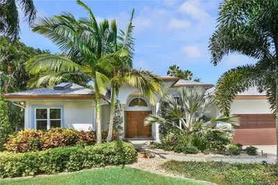 158 S River Road 1