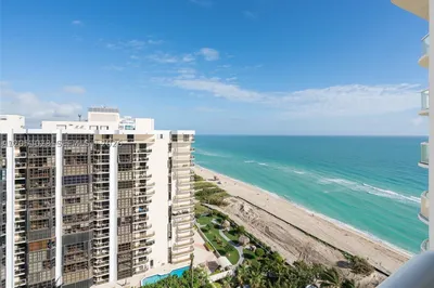 6365 Collins Ave #1811 1