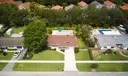 304 Circle W Photo