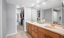400 Beach Rd #802 Photo