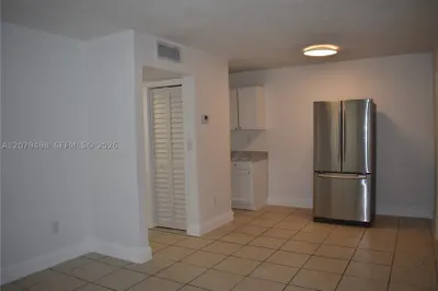 2300 Superior St #1 1