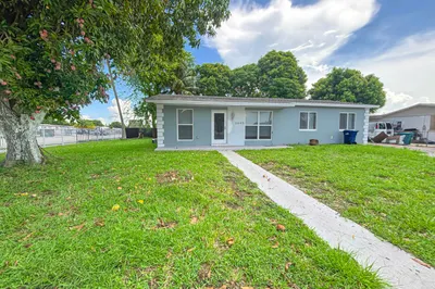 3645 NW 195th Terrace 1