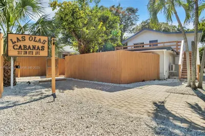 317 SW 9TH Avenue #1-3 1