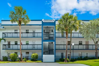3170 Holiday Springs Boulevard #6-203 1