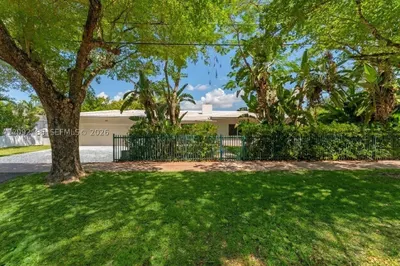 739 S Alhambra Cir 1