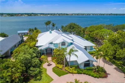 20 Riverview Drive 1