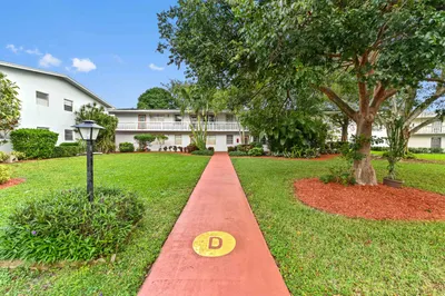204 Ellesmere D 1