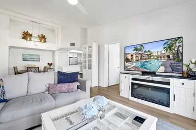 2125 SE 10th Avenue #1008 1