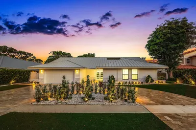 1520 SW 17th Street 1