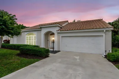 10223 Hunt Club Lane 1