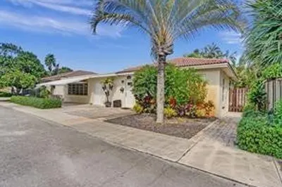 500 NE 25TH Street #2 1
