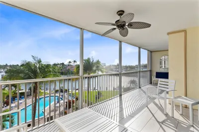 400 N FEDERAL Highway #408 1