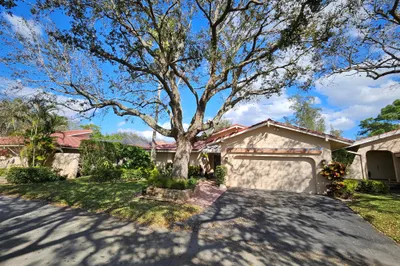 662 Hollows Circle 1