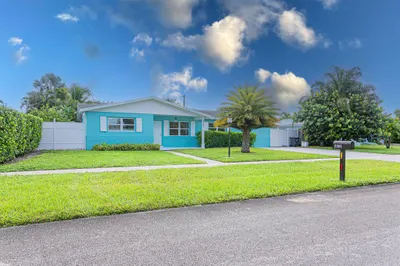 2301 Edgewater Drive 1