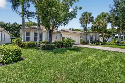 8135 Playa Del Sur Boulevard 1