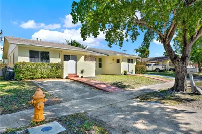 9241 SW 204th Ter 1