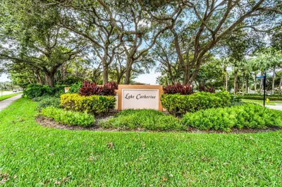 2801 Lakemont Court 1