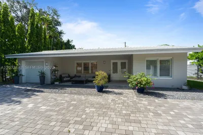 932 Bird Rd 1
