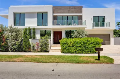 1111 SE 9th Ave 1