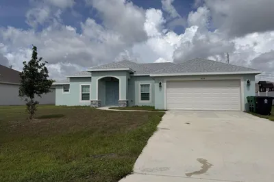 4634 SW Athena Drive 1