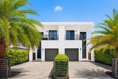 3090 SW 17th Street 1