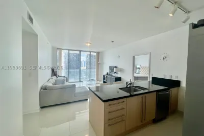 1111 SW 1st Ave #3223 1