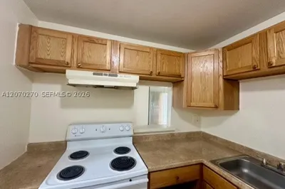 4334 NW 9TH AVE #7-1F 1