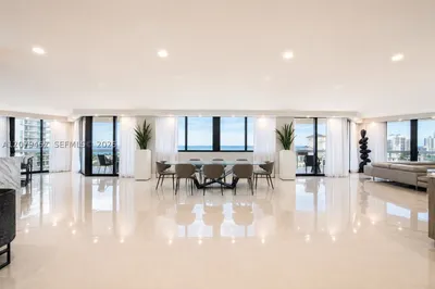 20185 E Country Club Dr #1801 1